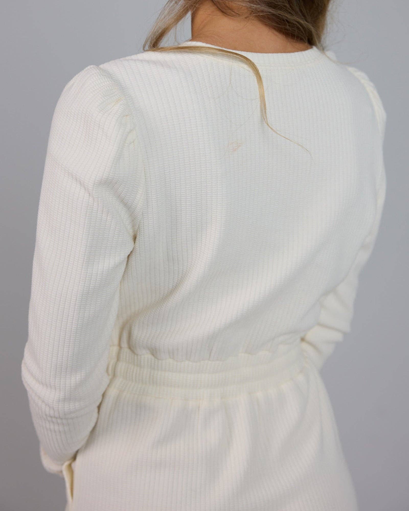 Cream Long Sleeve Knee Length Lightweight Knit Dress with Pockets